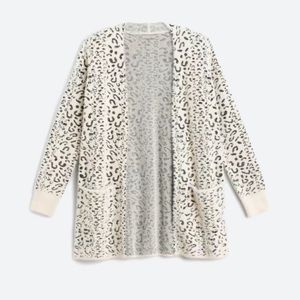 Evolution by Cyprus Beige Cárdigan. Very soft size L